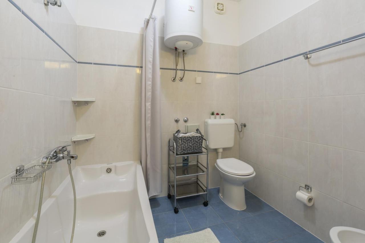Family Apartment Romina فيرسار المظهر الخارجي الصورة