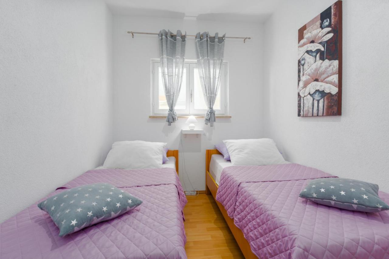 Family Apartment Romina فيرسار المظهر الخارجي الصورة